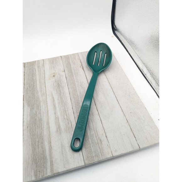 Vintage Ultratemp Slotted Serving Spoon Green Robinson - Picture 1 of 9
